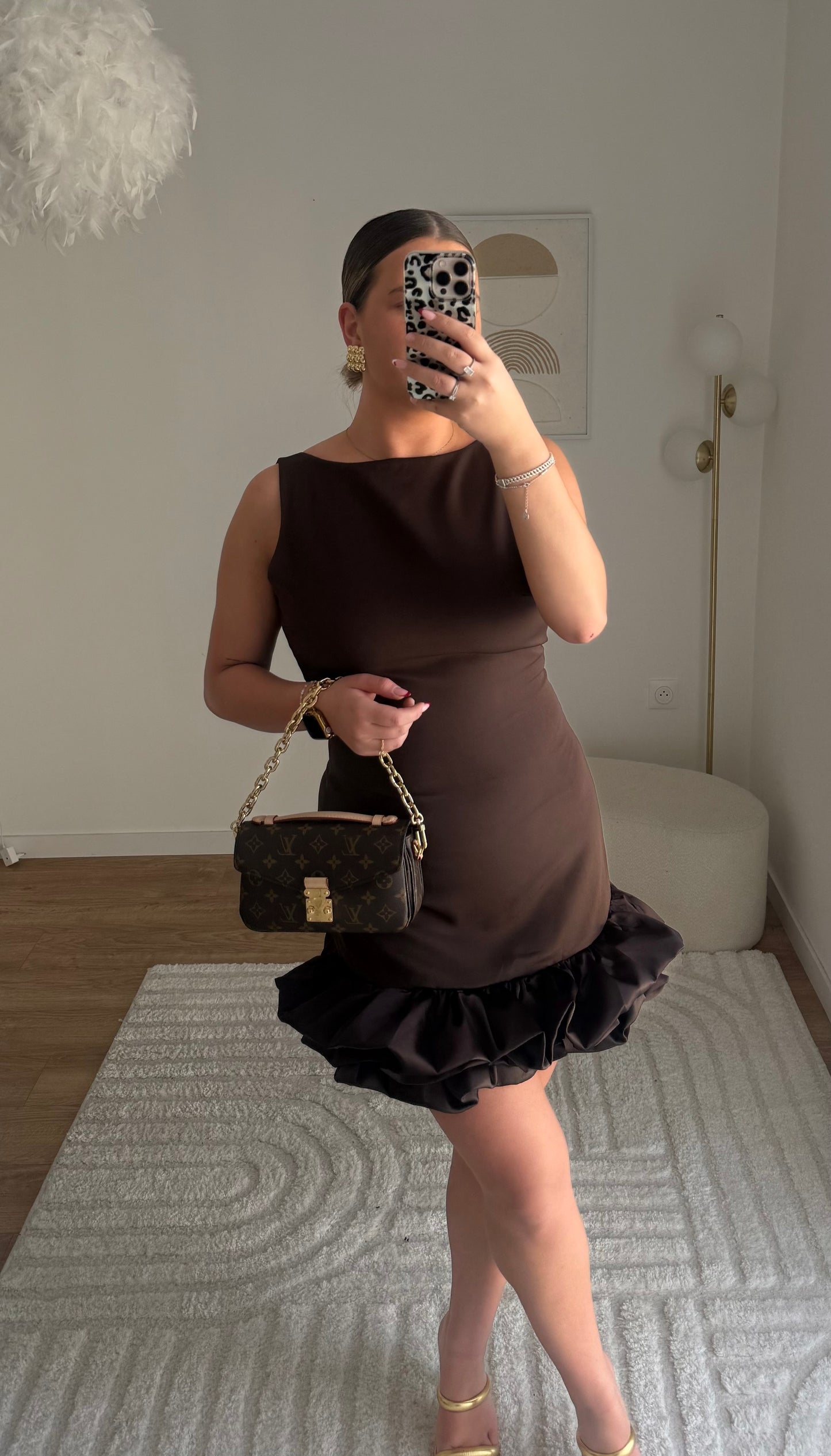 Robe volant marron
