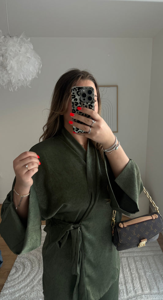 Ensemble kimono vert kaki