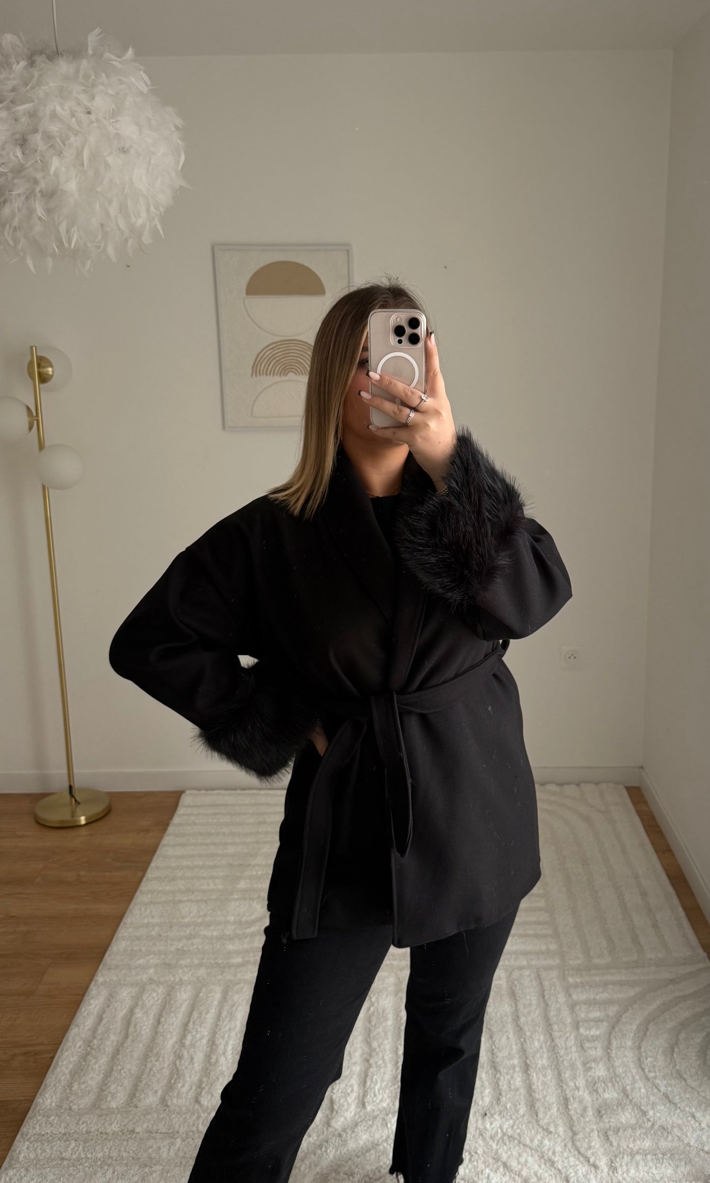 Manteau manche fourrure 🖤