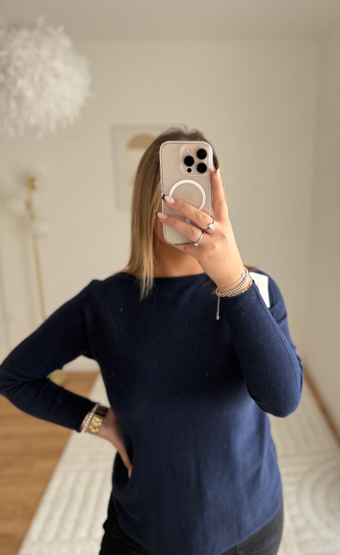 Pull bleu