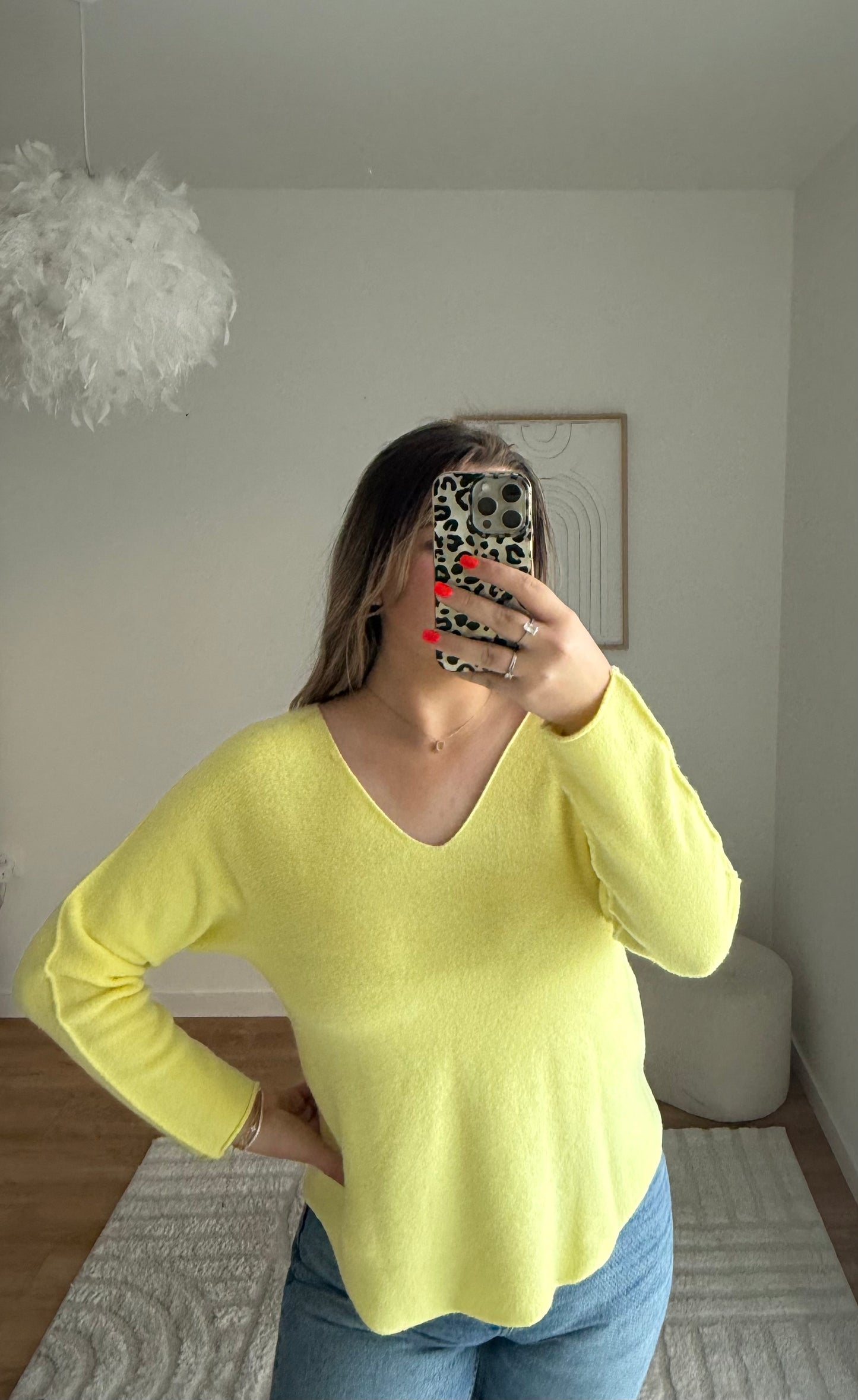 Pull col V jaune