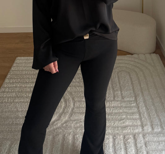 Pantalon boucle noir