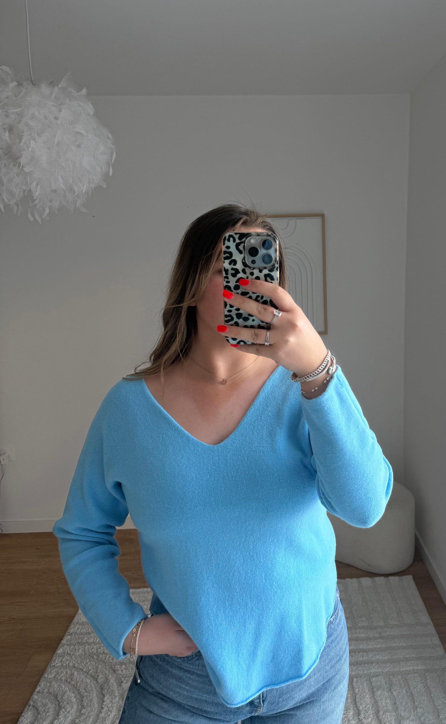 Pull col V bleu