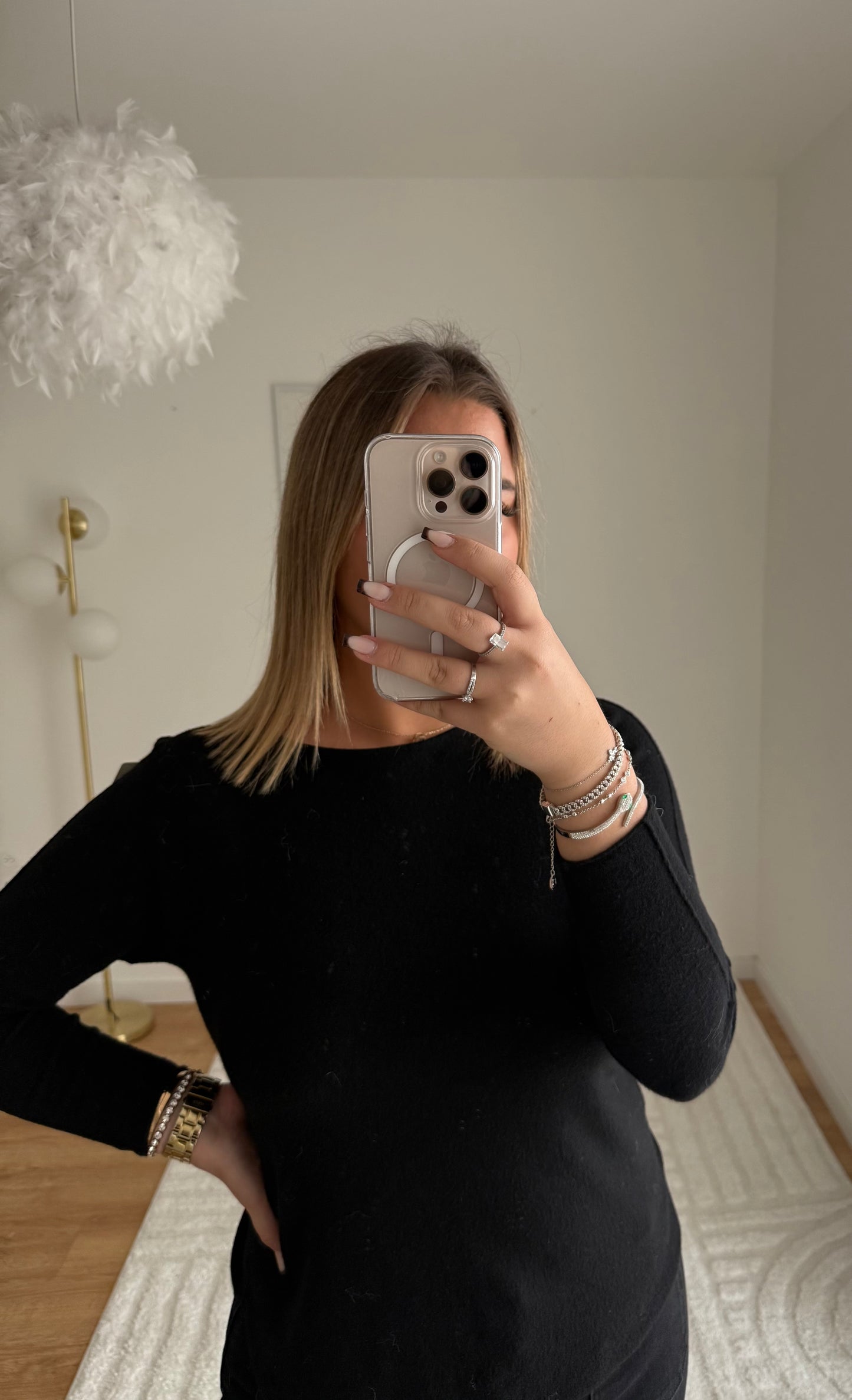 Pull noir