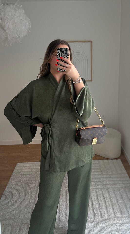 Ensemble kimono vert kaki