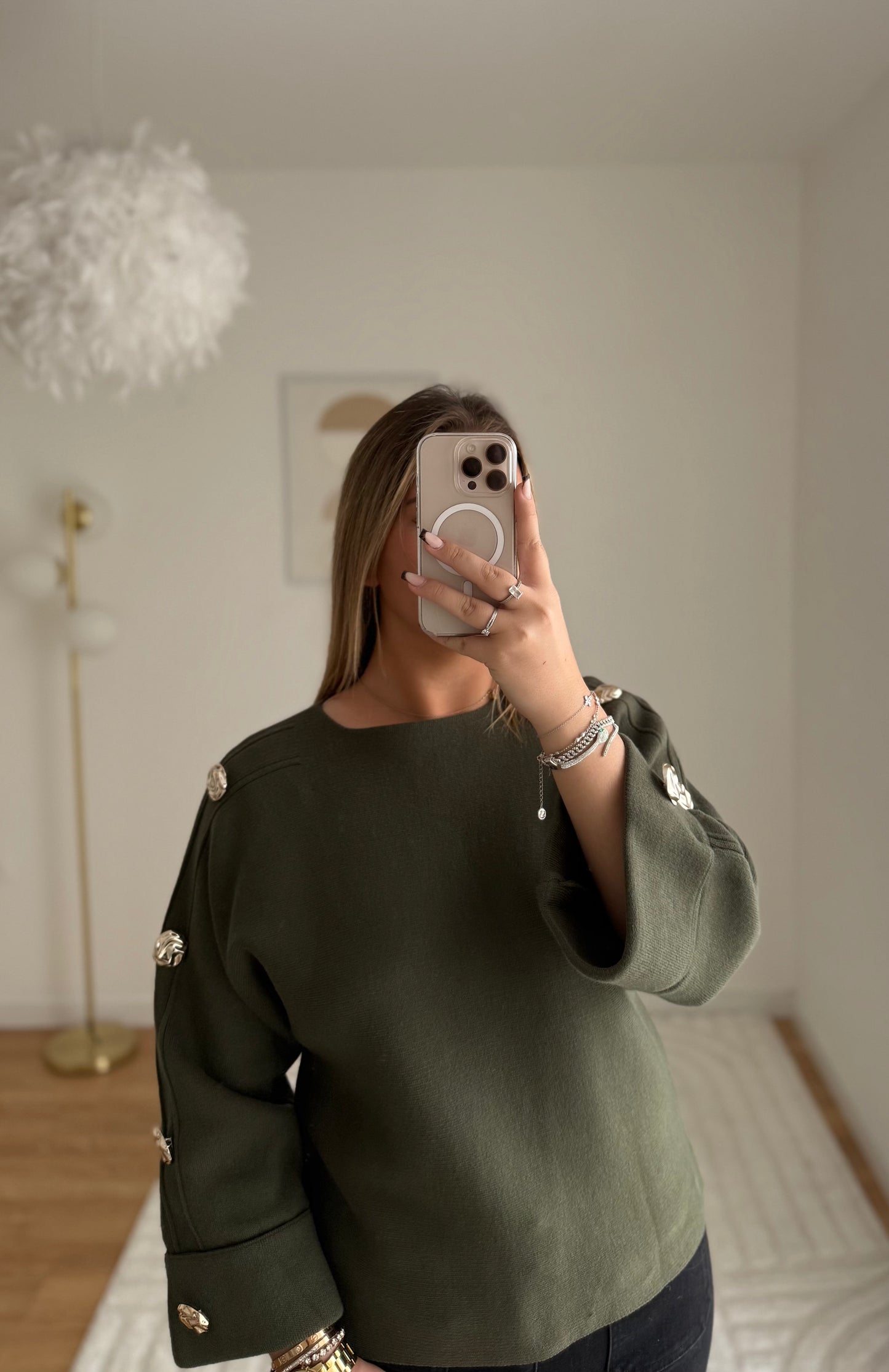Pull kaki manche bouton