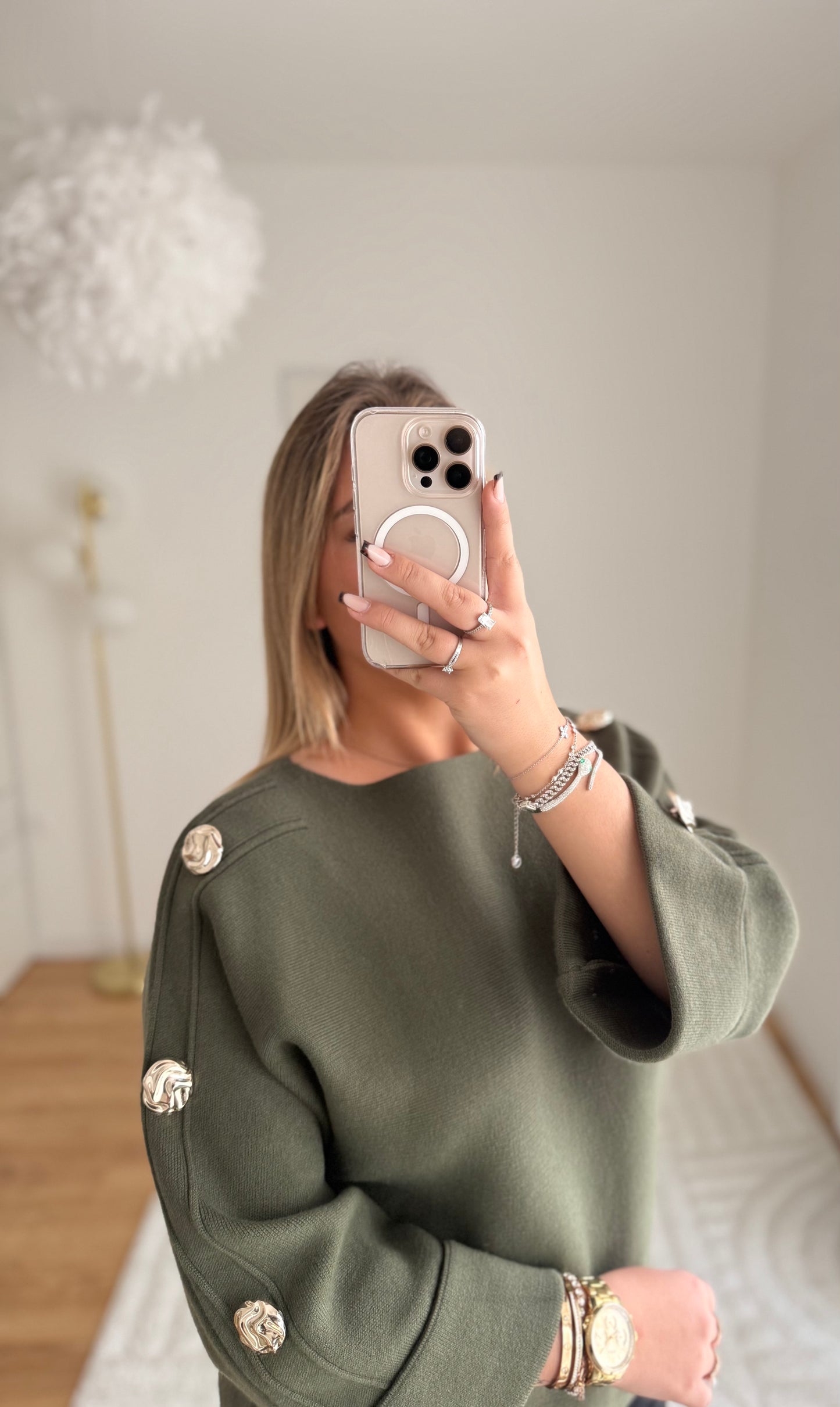 Pull kaki manche bouton